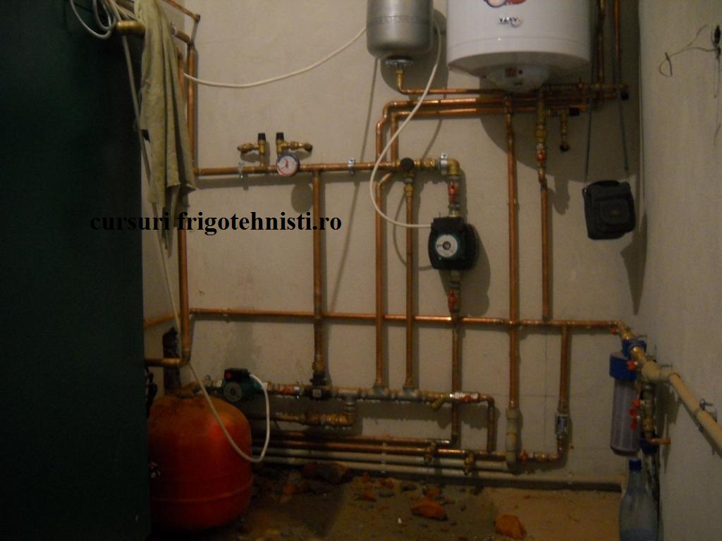 instalatie sanitara cu boiler si pompa circulatie
