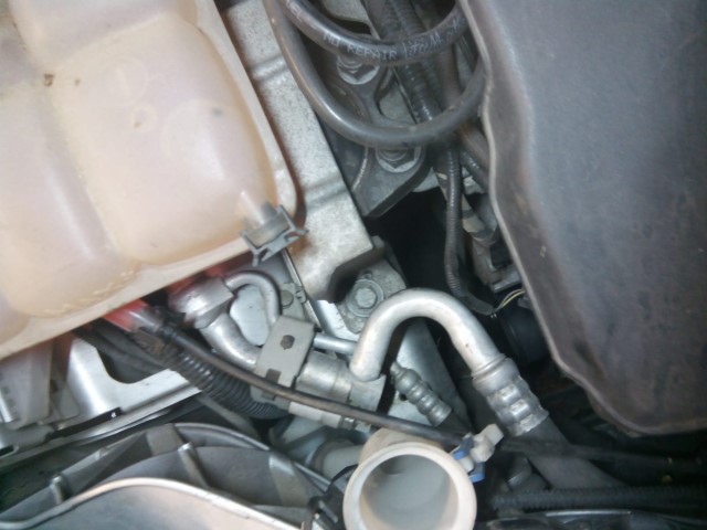 detalii schimbator caldura contra curent aer conditionat auto cu r134a