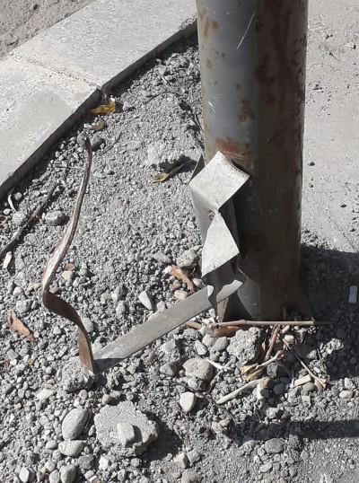 Electrod de impamantare legatura cu stalpul la 10 cm sub asfalt